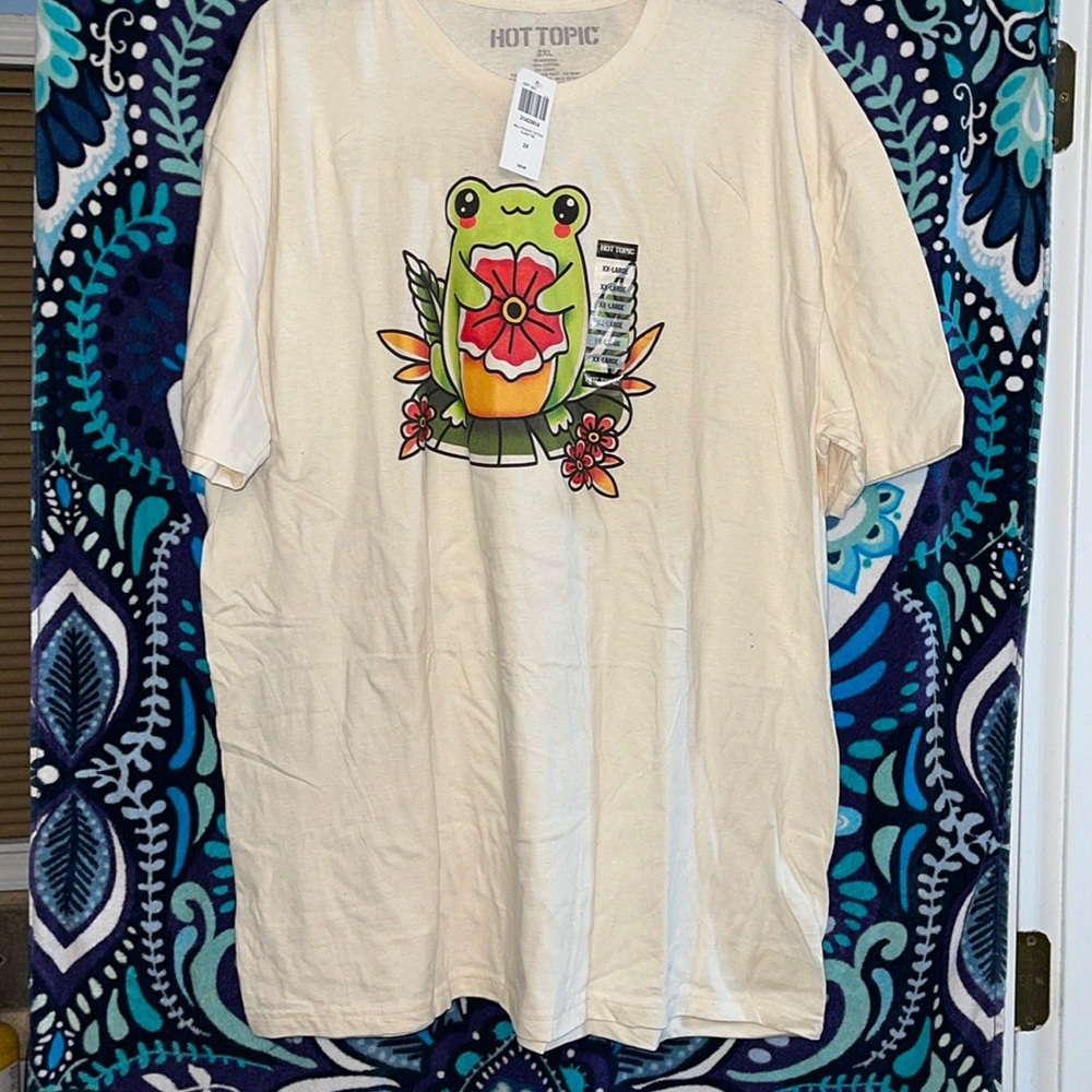 NWT Hot Topic froggy tatoo tshirt 2XL